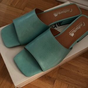 L’intervalle Crew blue leather sandals aqua shoes 40 9